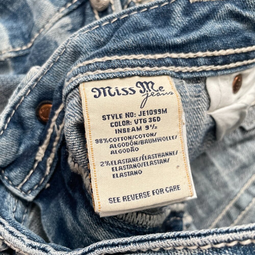 Miss Me Bling Bermuda Jean Shorts Size 33 Denim Cut Off Rhinestone Crystal Gem - Picture 4 of 10
